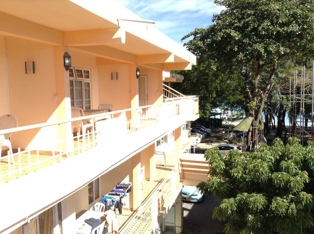 Ebrahim Flats - Grand Baie Beach Extérieur photo
