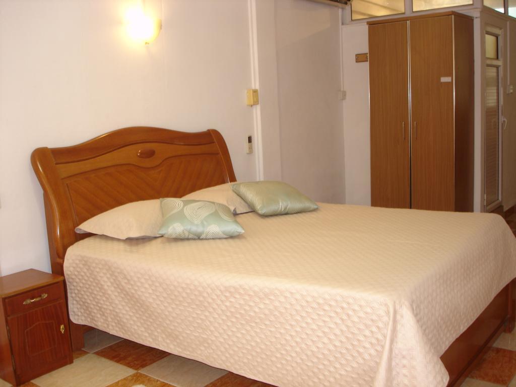 Ebrahim Flats - Grand Baie Beach Extérieur photo
